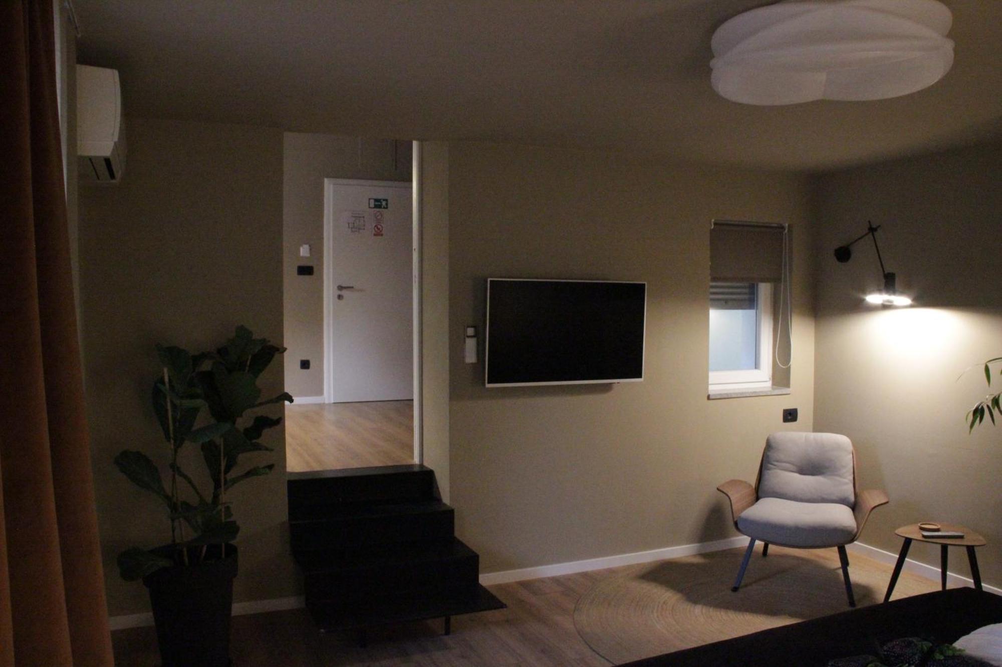 Monvi Luxury Near Bacvice And Old Town Apartment
