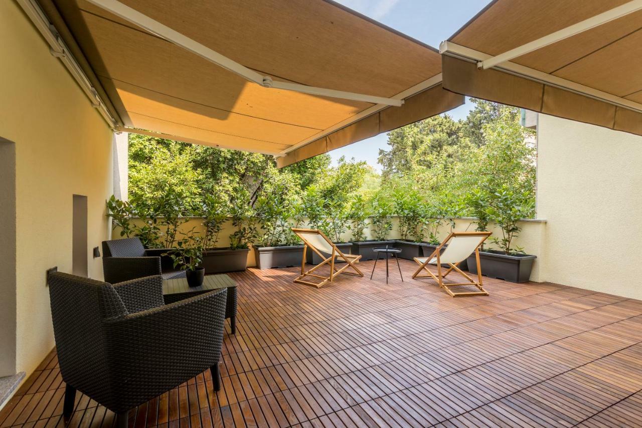 Monvi Luxury Near Bacvice And Old Town Apartment *