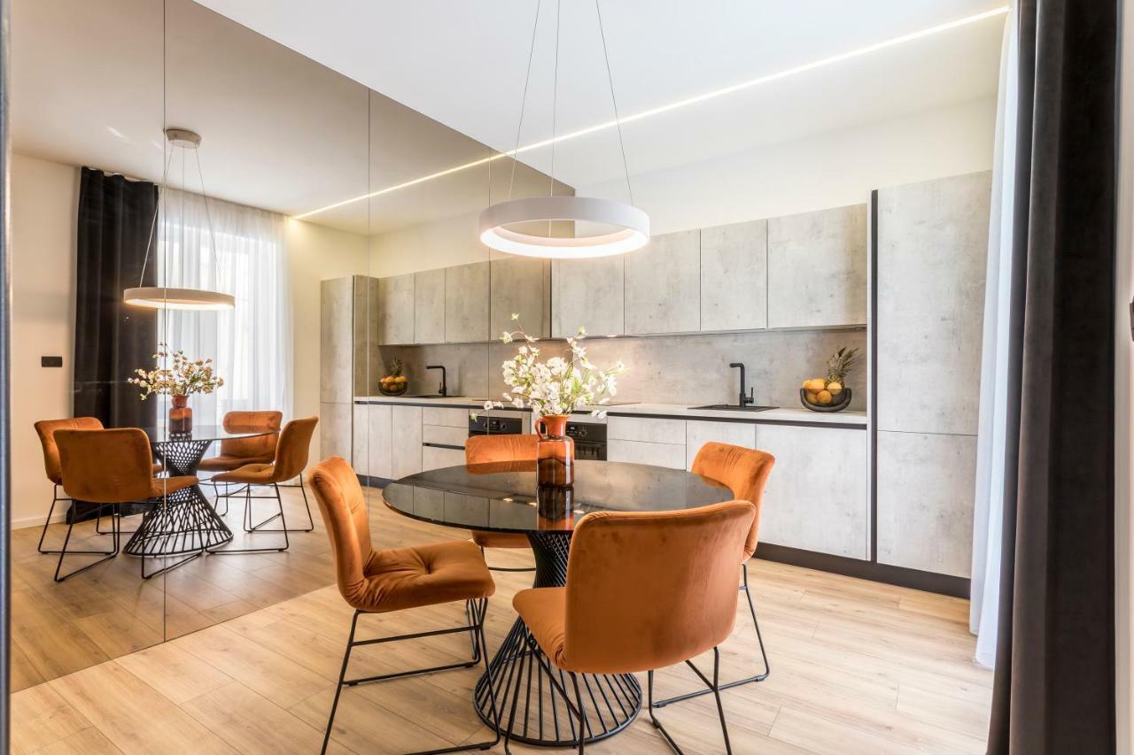 Monvi Luxury Near Bacvice And Old Town Apartment
